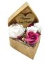 Дървена кутия сърце със сапунен божур и рози, снимка 1 - Сувенири от дърво - 45430870