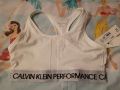 Calvin Klein спортен сутиен, снимка 1 - Корсети, бюстиета, топове - 45375792