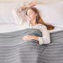 EMME Охлаждащо одеяло за лято, Q-Max >0,4 нощно изпотяване, 152x203 см, сиво на райета, снимка 9