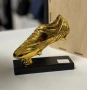 Златната обувка / Футболен трофей FIFA, снимка 1