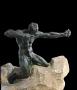 Алфредо Пина, (1883-1966) Бронзов Стрелец, върху издълбана скална основа, снимка 1