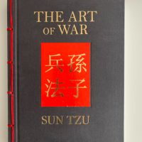 The Art of War Sun Tzu - Изкуството на войната Сун Дзъ на Английски, снимка 1 - Художествена литература - 45175829