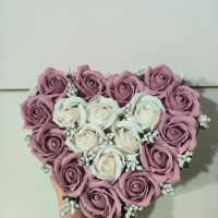 Ръчно изработена кутия с ароматни рози, снимка 1 - Романтични подаръци - 44974796
