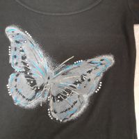 Черна тениска с красива пеперуда, снимка 2 - Тениски - 45255758