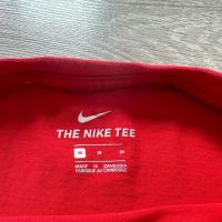 Дамска тениска над пъпа Nike, Размер М , снимка 4 - Тениски - 45776365