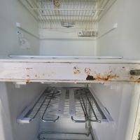 Хладилник с фризер, снимка 6 - Хладилници - 45102244