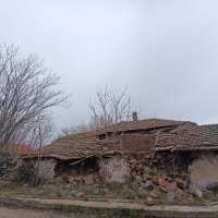 От собственик къща за реновиране с голям двор в село Лъка област Бургас, снимка 6 - Парцели - 44953373