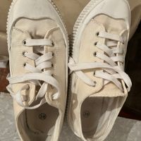 Бели кецове 38 номер, снимка 3 - Дамски ежедневни обувки - 45205207