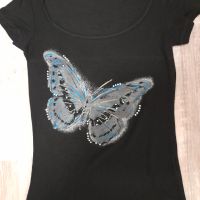 Черна тениска с красива пеперуда, снимка 1 - Тениски - 45255758