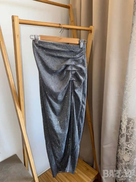 пола, снимка 1