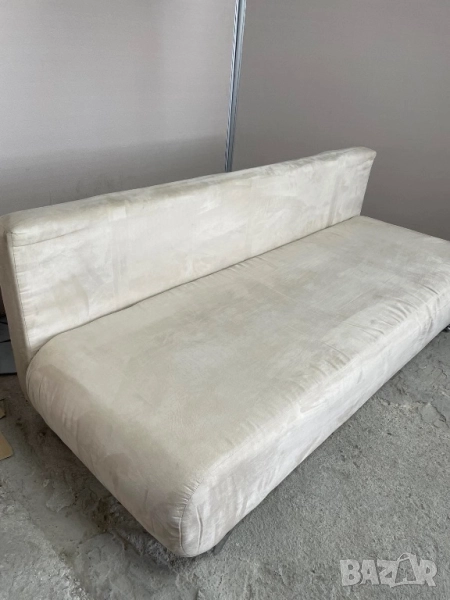 Прав разтегателен диван без дамаска в добро състояние , снимка 1