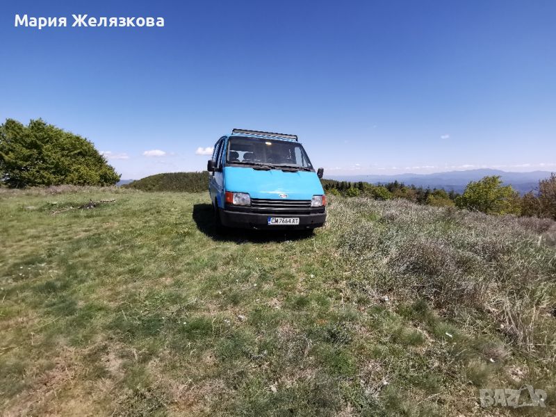 Бус превърнат в кемпер , снимка 1