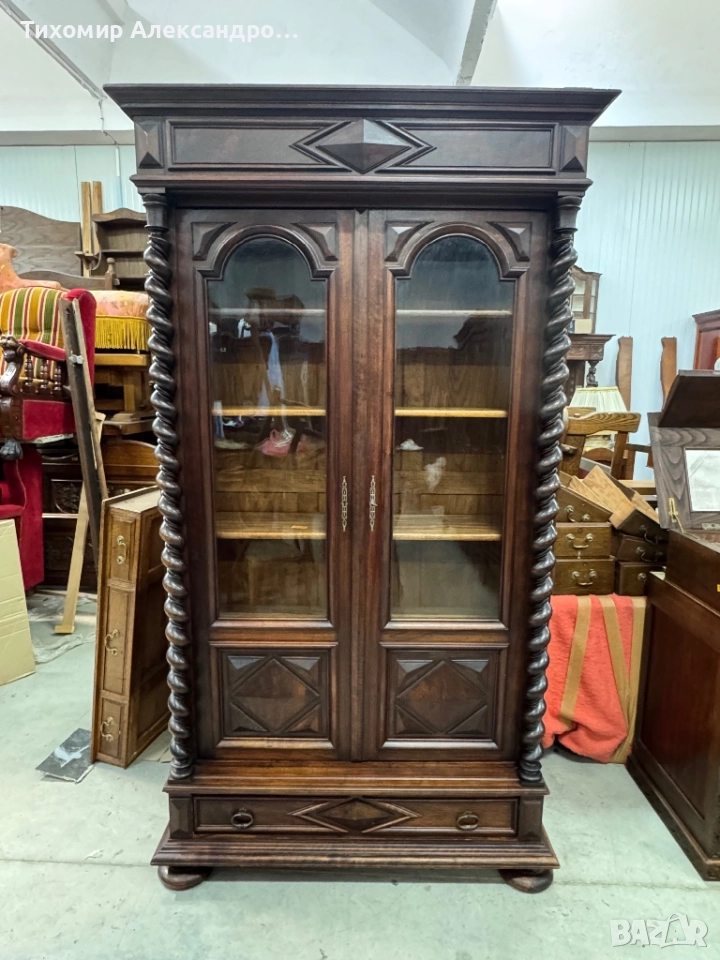 Уникална витрина от дъбов масив, снимка 1