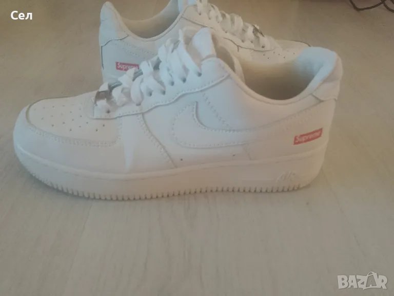 Оригинални скинърси Nike Air Force 1 Low Supreme White 39, снимка 1