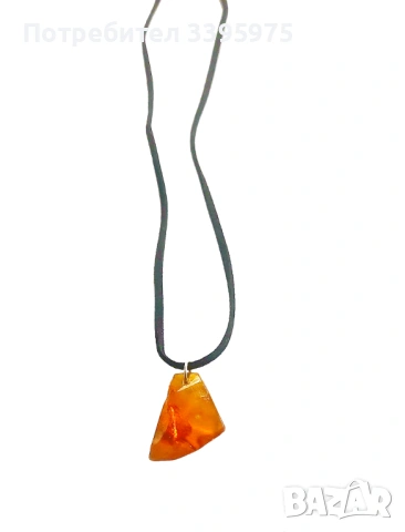 Кехлибарен кулон „Балтийско злато“ на кожена връв, снимка 2 - Колиета, медальони, синджири - 53581550