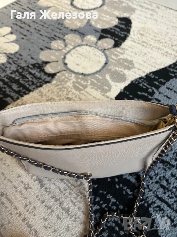Дамска чанта, снимка 4 - Чанти - 51430806