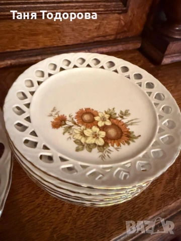 2 неупотребявани десертни сервиза от стар български порцелан, снимка 3 - Антикварни и старинни предмети - 54074033