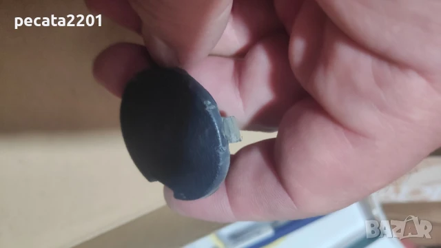 Продавам - оригинално капаче теглич в задна броня за VW Caddy 2015-2019 г, снимка 3 - Части - 51370184