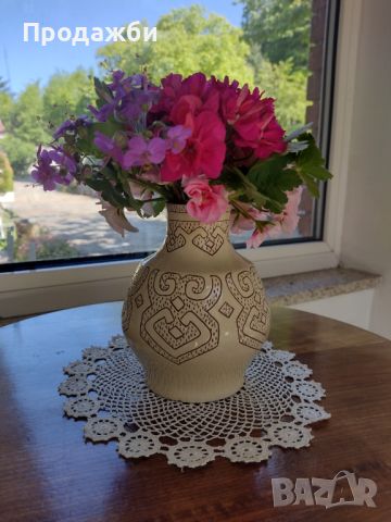 Керамична ваза, снимка 1 - Вази - 45594617