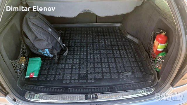 Мерцедес C220 CDI 2003г, снимка 8 - Автомобили и джипове - 52968059