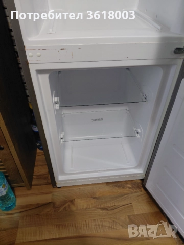 Продавам хладилник Индезит, снимка 9 - Хладилници - 52949384