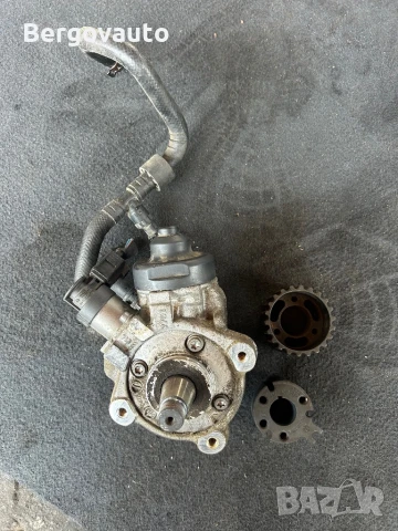 Горивна помпа Bosch 0 445 010 526 Пасат Б7 2.0 тди140кс, снимка 2 - Части - 50663393