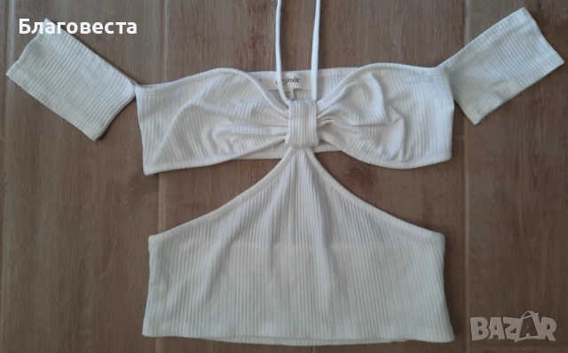 Къс топ на the frolic , снимка 2 - Корсети, бюстиета, топове - 51542241