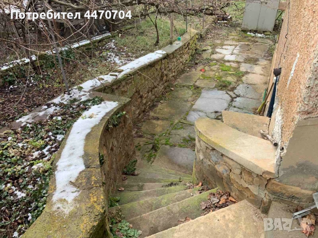 КЪЩА С ДВОР И ГЕРАН В С. ДОЙРЕНЦИ – 30 000 €, снимка 5 - Къщи - 53242519