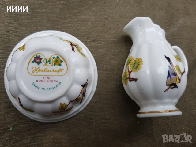 Порцеланови каничка и чаша за саке , снимка 3 - Антикварни и старинни предмети - 52309264