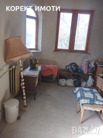 ПРОДАВА две КЪЩИ в един двор в село Върбак, снимка 14 - Къщи - 53823928