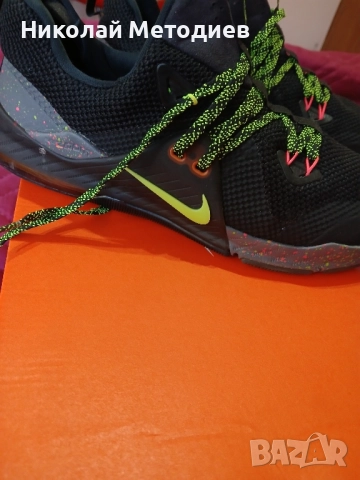 Страхотен модел на Нйке, снимка 2 - Спортни дрехи, екипи - 51617700