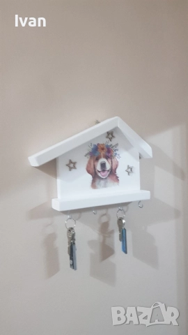 Дървена закачалка, снимка 2 - Етажерки - 52219621