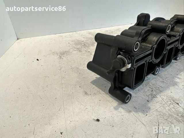 Всмукателен колектор десен за Volkswagen Touareg 3.0 Tdi (2009) 059129712Bt , снимка 2 - Части - 54164421