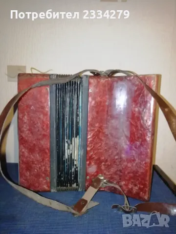 Стари детски музикални инструменти, чинели, дайре, акордеон. , снимка 5 - Антикварни и старинни предмети - 49777852