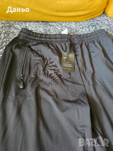 Мъжки спортен панталон от марката NIKE , снимка 2 - Спортни дрехи, екипи - 50958342