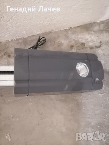 Ел. мотор Hoermann ProMatik за гаражна врата тип "летящо крило", снимка 2 - Входни врати - 53922821