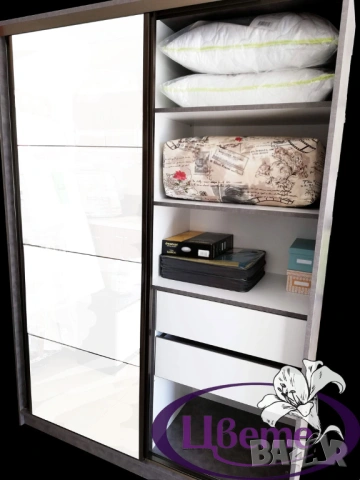 Гардероб с плъзгащи врати-Мостра- ‼️ПРОМО цена , снимка 2 - Гардероби - 53734574