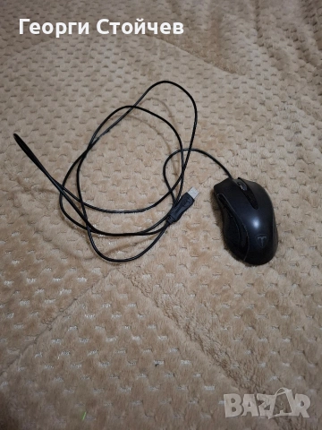 Продавам геймърска мишка