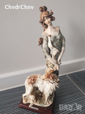 Capodimonte G.Armani/Каподимонте Армани фигура от алабастър (жена с куче), снимка 1 - Колекции - 46475391