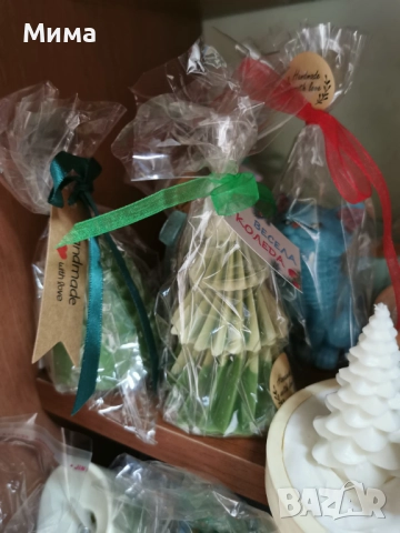 Ароматна коледна свещ - Елха на етажи, снимка 3 - Ръчно изработени сувенири - 52705753