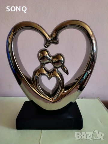 Прекрасна Немска Керамична Скулптура Сърце-Влюбени