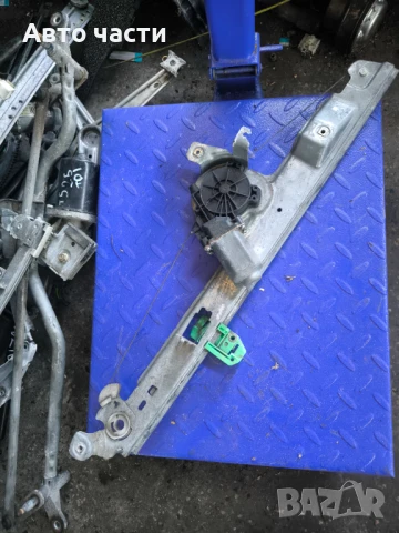 Стъклоповдигач преден десен Scenic 2 400749K 117358B Renault