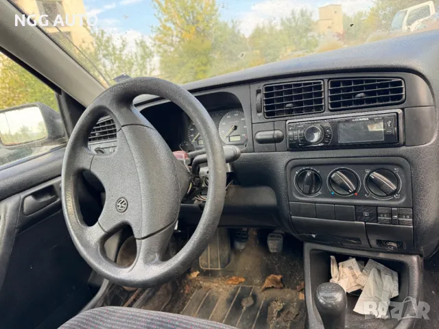 VW Golf 3 1.6i 1994 г. - на части!, снимка 6 - Автомобили и джипове - 47565738