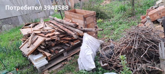 Подарявам ламарина и дървен материал за огрев , снимка 7 - Дърва за огрев - 54069549