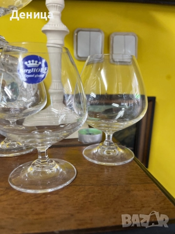 Сервиз за коняк Кристално стъкло  Вместимост-350мл Формата ма чашата е създадена да пасва идеално в , снимка 2 - Чаши - 52556489