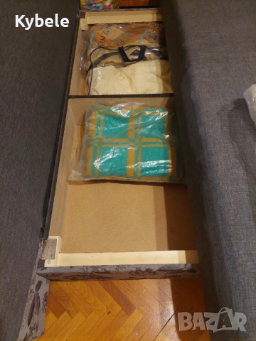 Разтегателен диван, снимка 5 - Дивани и мека мебел - 53586165