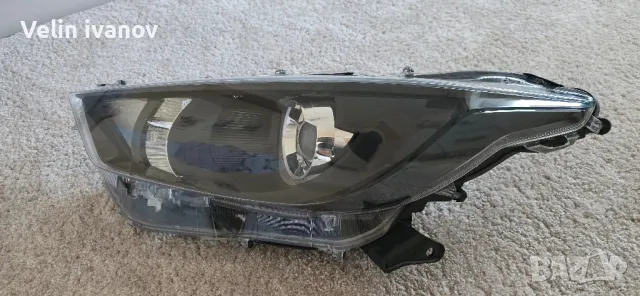 ляв фар за тоуота ярис