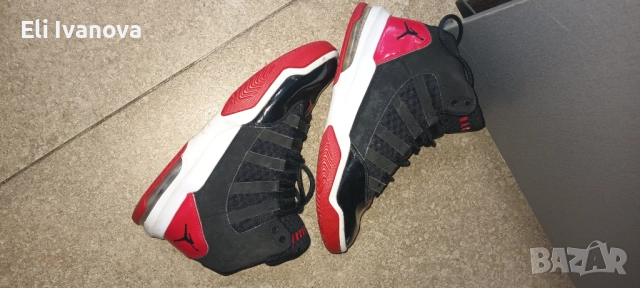 Кецове Nike Air Jordan , снимка 3 - Кецове - 52747253