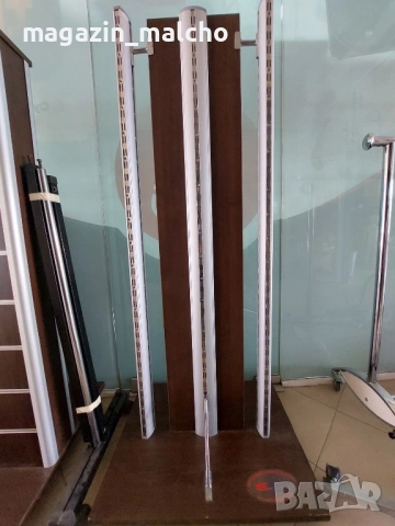 Щендер за дрехи, шапки и др.