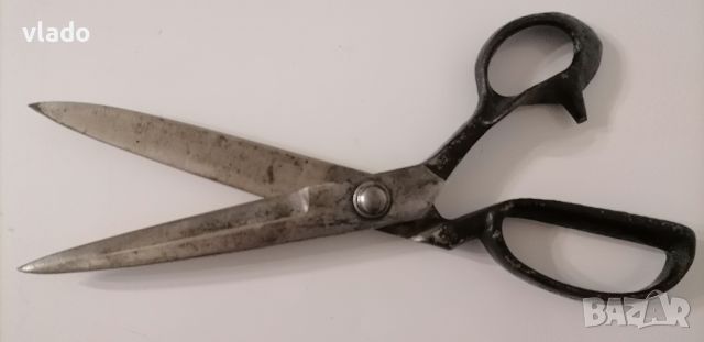 Голяма шивашка ножица, снимка 1 - Антикварни и старинни предмети - 43584236